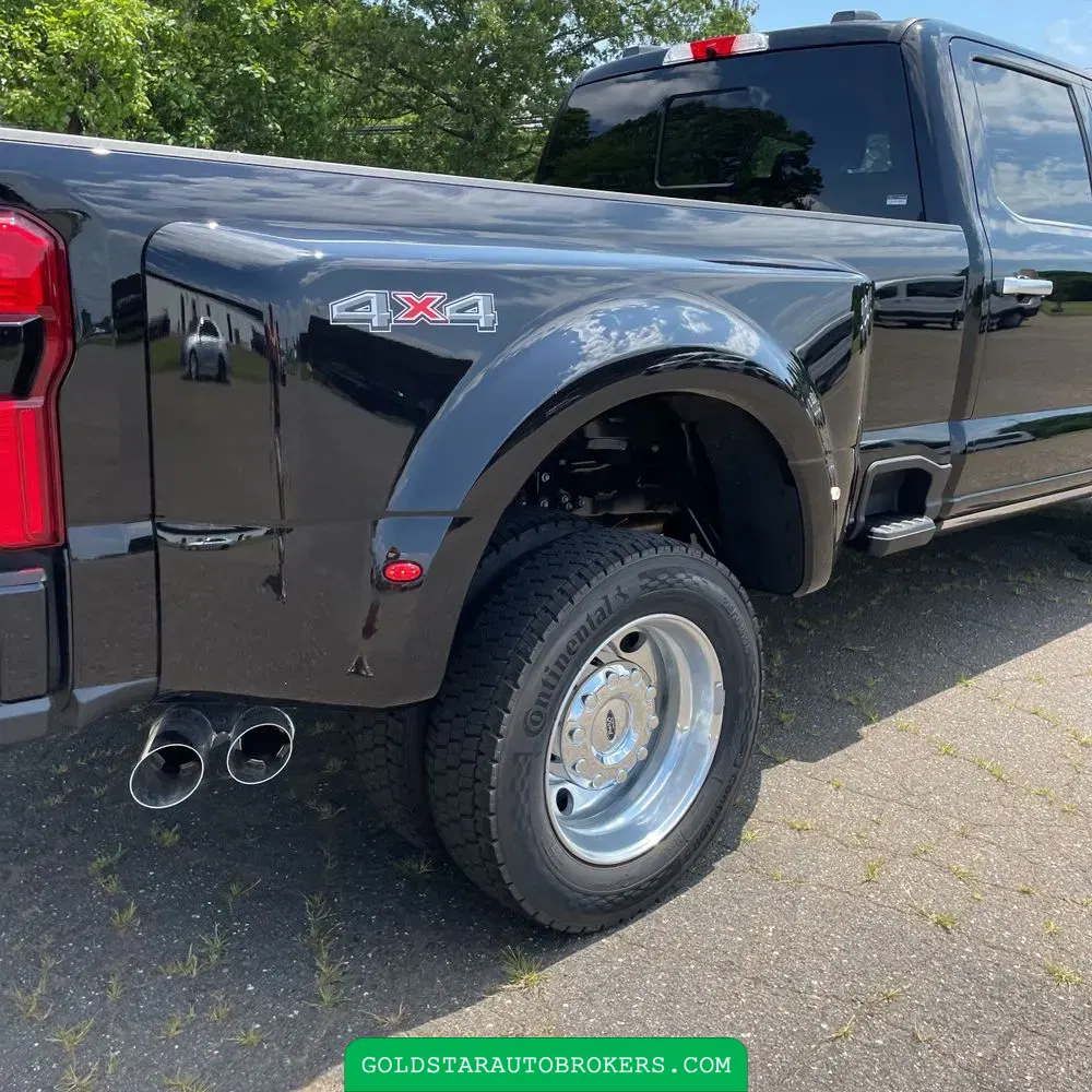 2025 Ford F-450 Super Duty Platinum