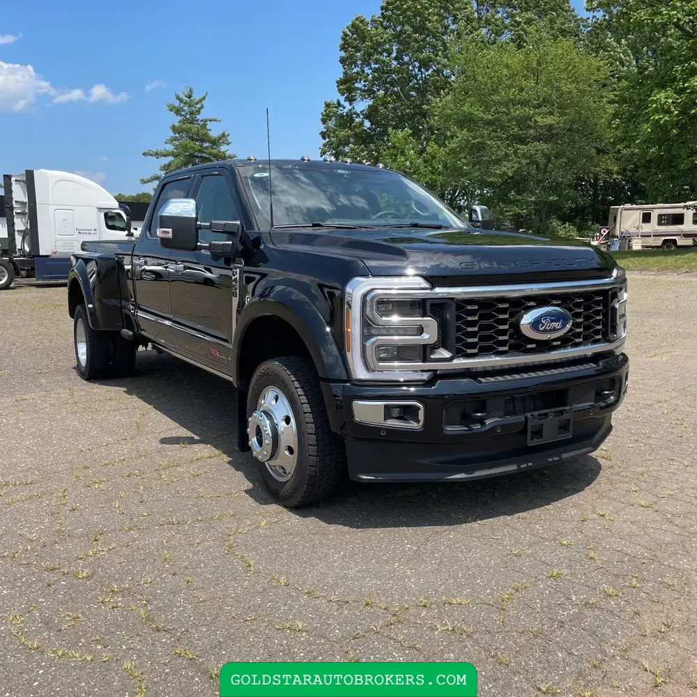 2025 Ford F-450 Super Duty Platinum