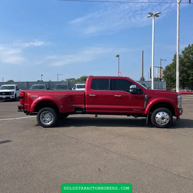 2024 Ford F-450 Super Duty Platinum