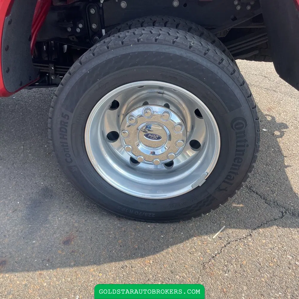 2024 Ford F-450 Super Duty Platinum