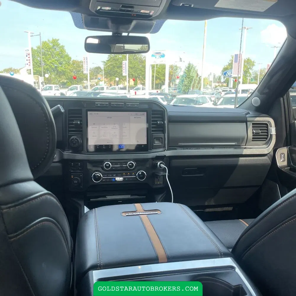 2024 Ford F-450 Super Duty Platinum