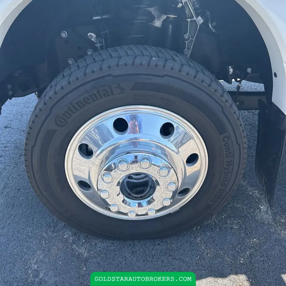 2023 Ford F-450 Super Duty Platinum