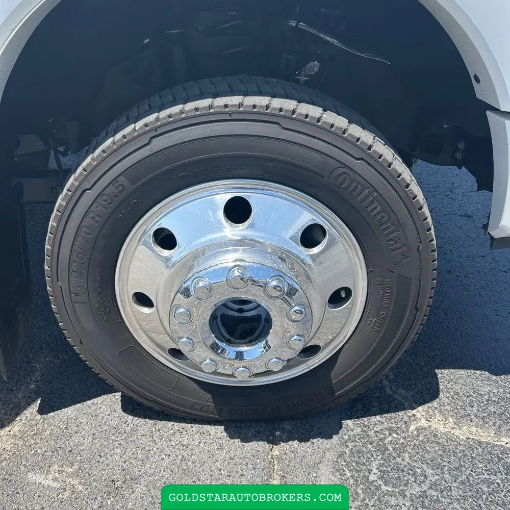 2023 Ford F-450 Super Duty Platinum