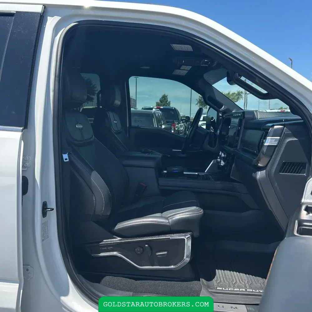 2023 Ford F-450 Super Duty Platinum