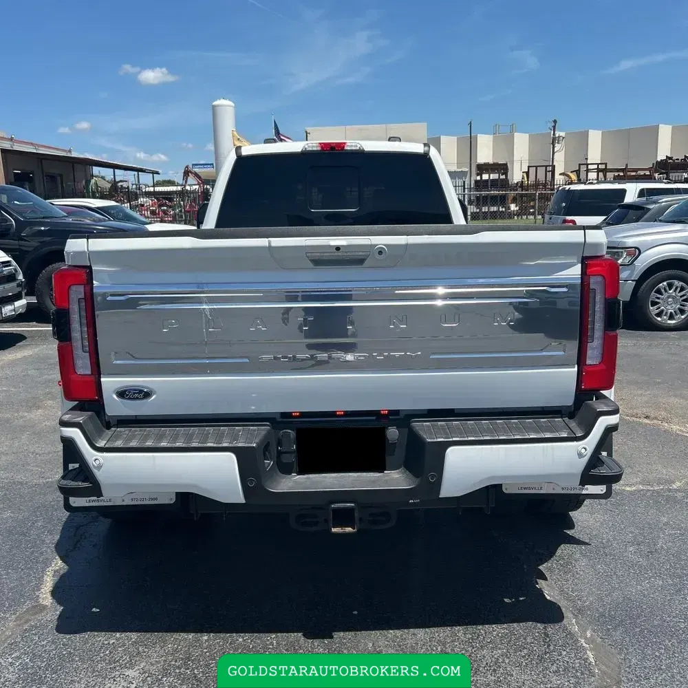 2023 Ford F-450 Super Duty Platinum