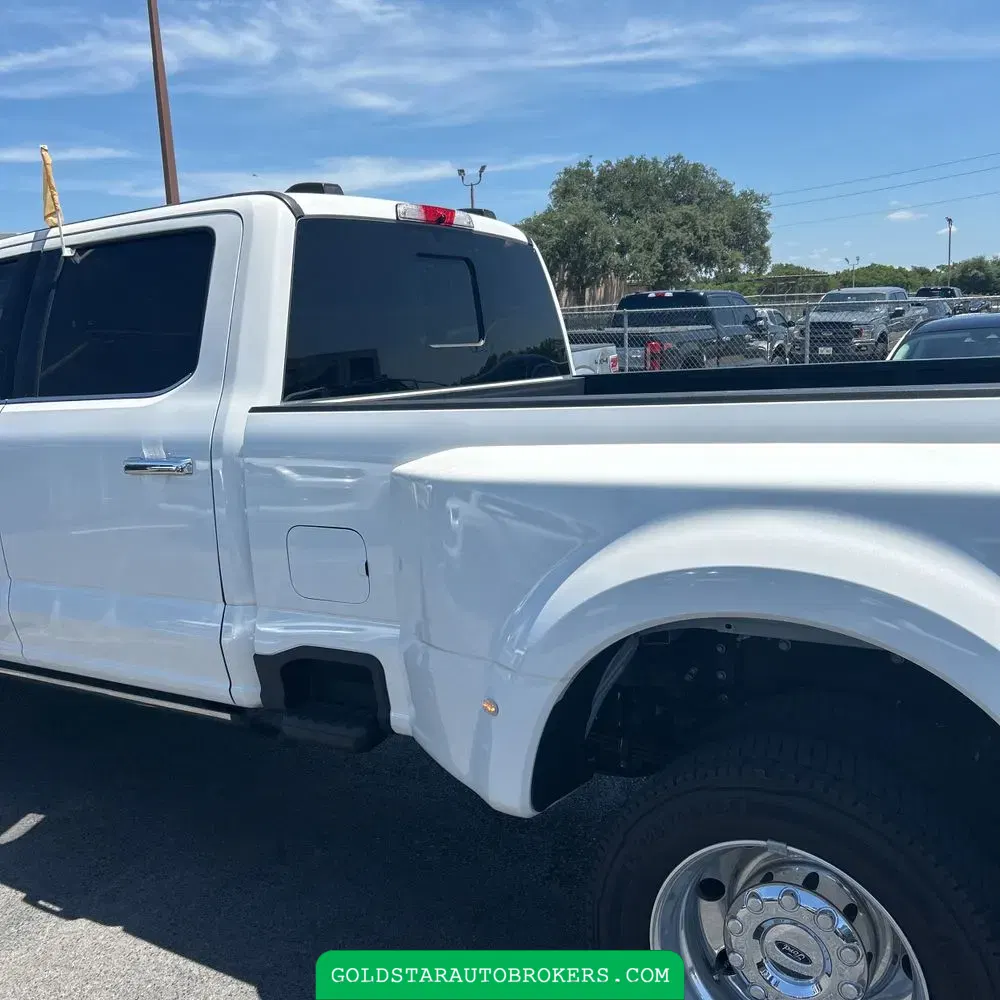 2023 Ford F-450 Super Duty Platinum