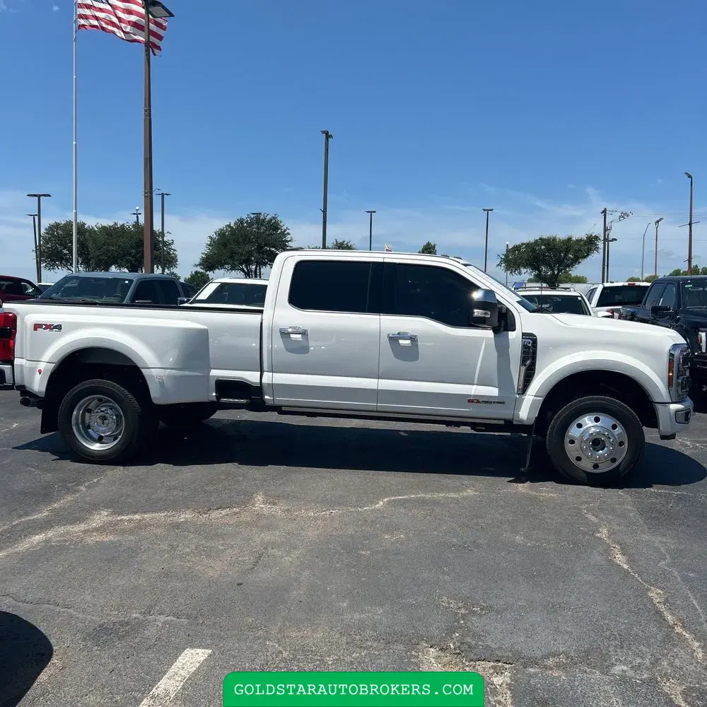 2023 Ford F-450 Super Duty Platinum