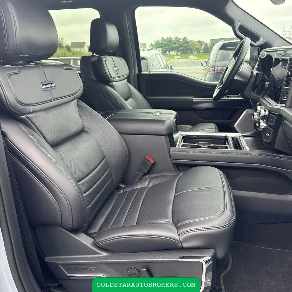 2025 Ford F-450 Super Duty Platinum