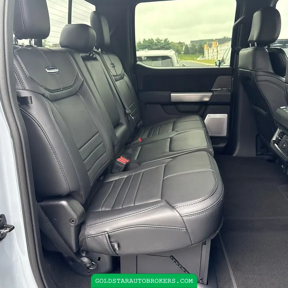 2025 Ford F-450 Super Duty Platinum