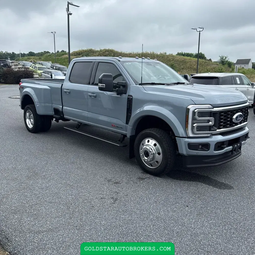 2025 Ford F-450 Super Duty Platinum