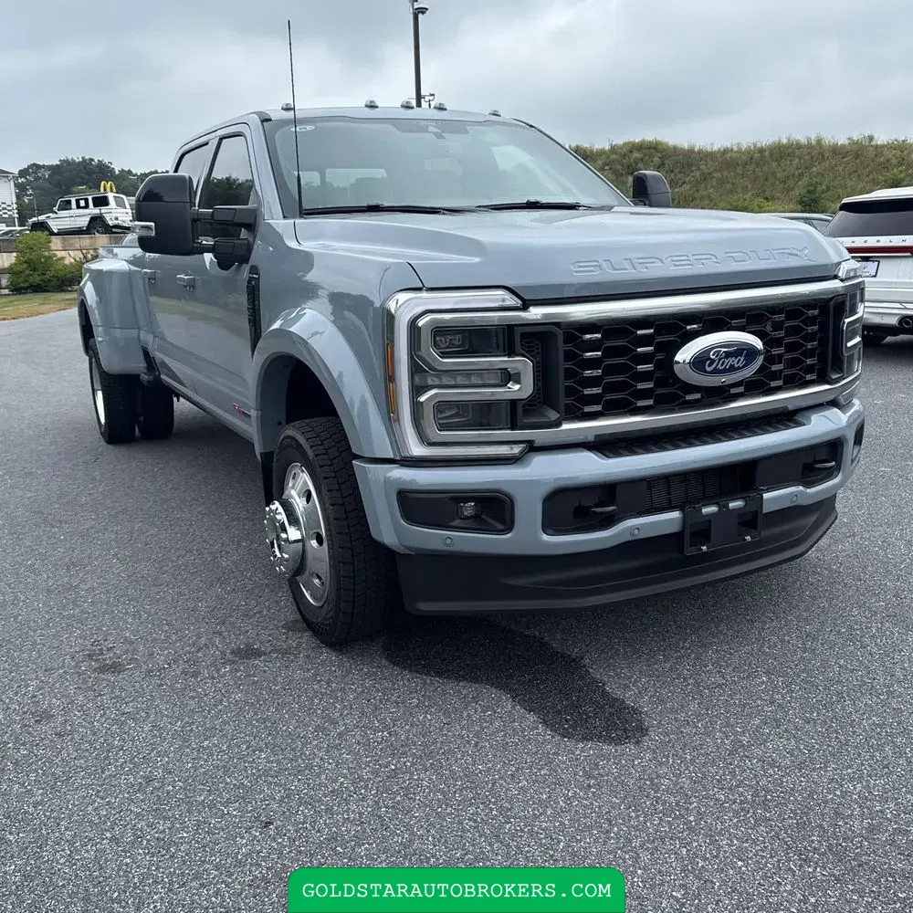 2025 Ford F-450 Super Duty Platinum