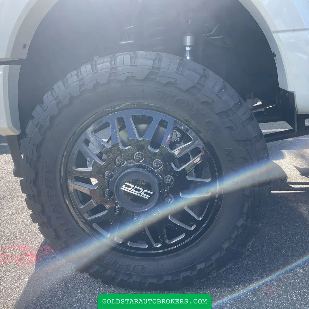 2023 Ford F-450 Super Duty Lariat