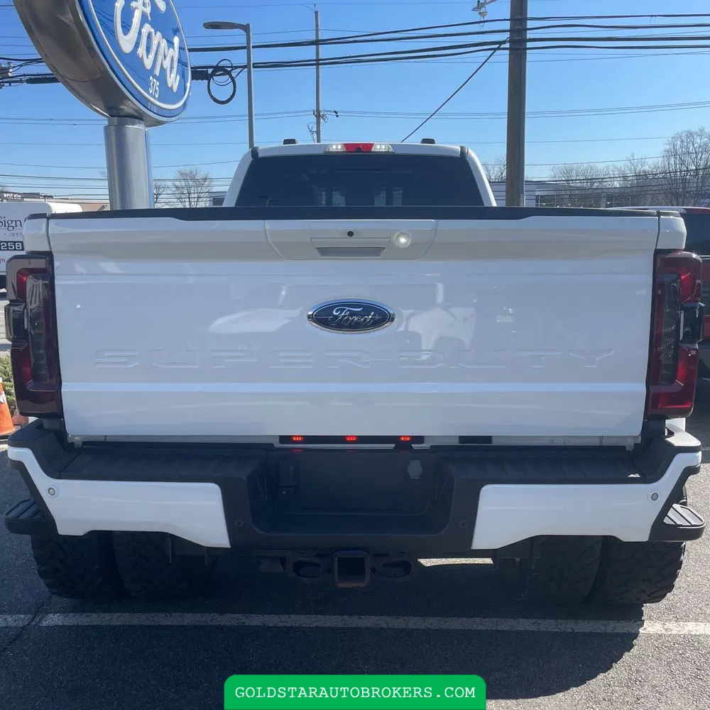 2023 Ford F-450 Super Duty Lariat