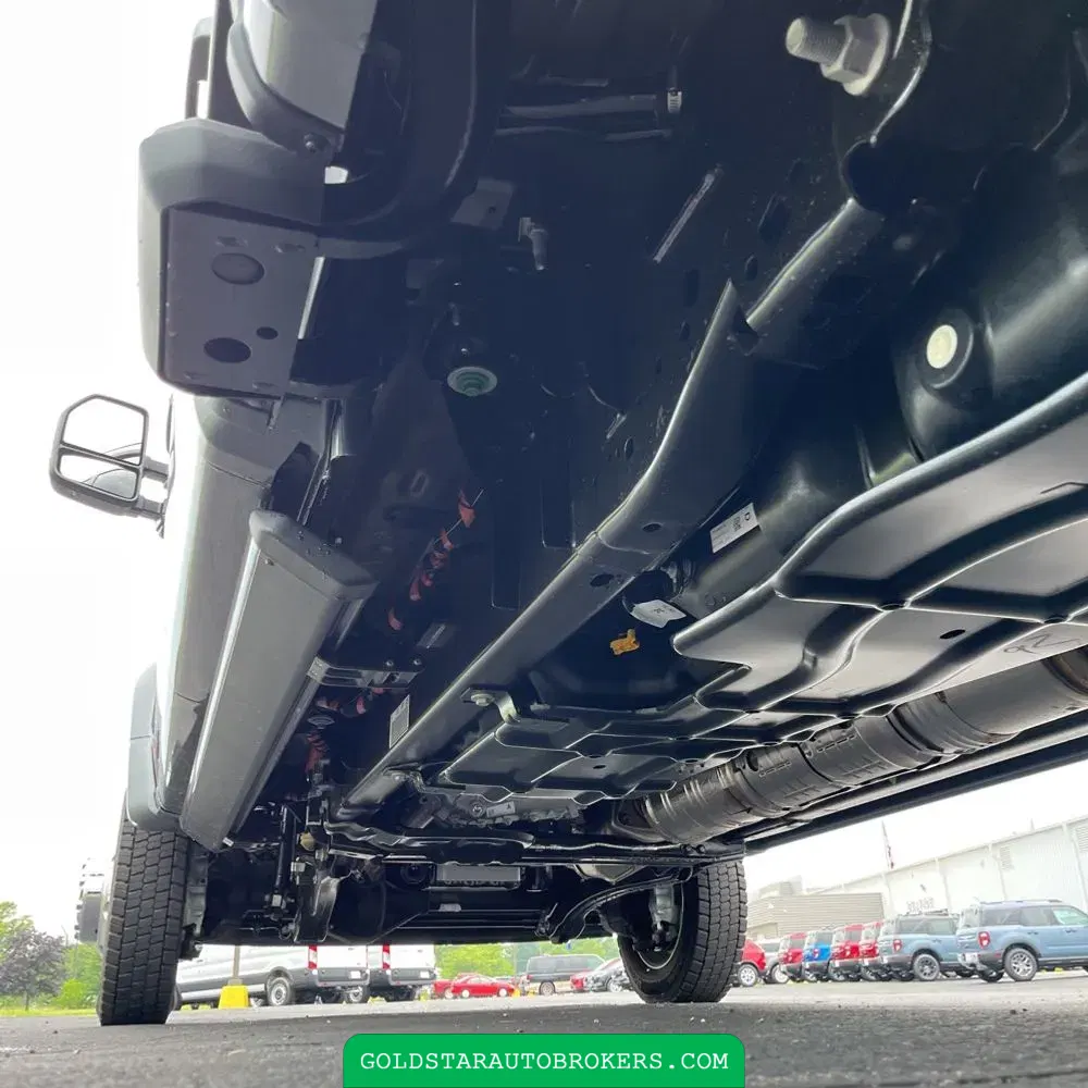 2025 Ford F-450 Super Duty Platinum
