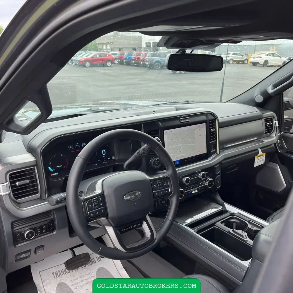 2025 Ford F-450 Super Duty Platinum