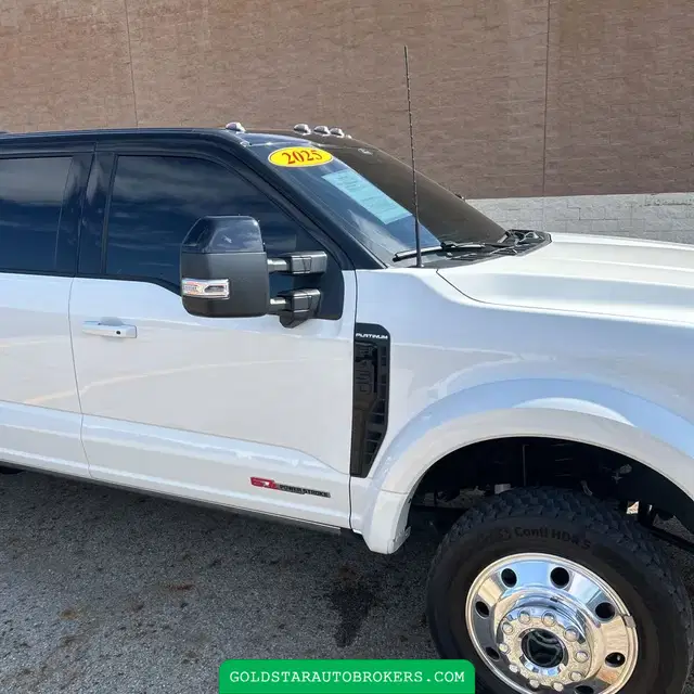 2025 Ford F-450 Super Duty Platinum