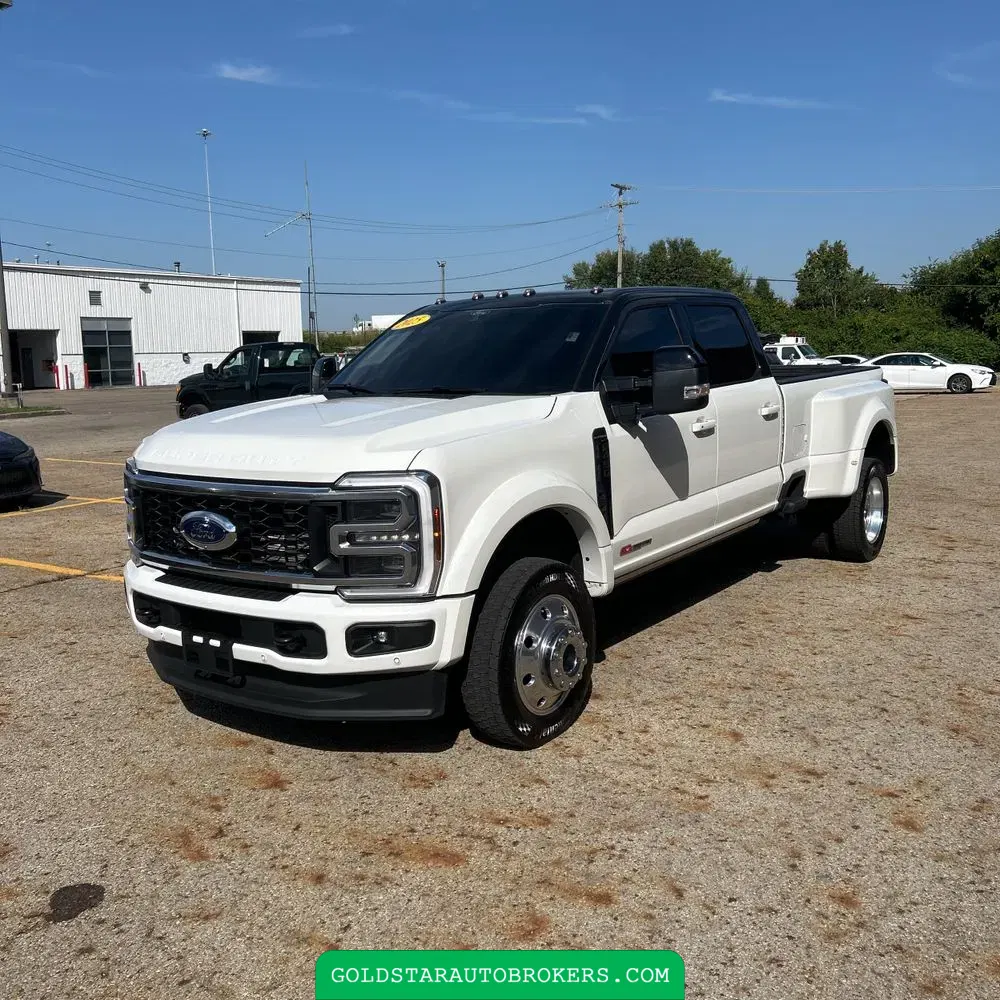 2025 Ford F-450 Super Duty Platinum