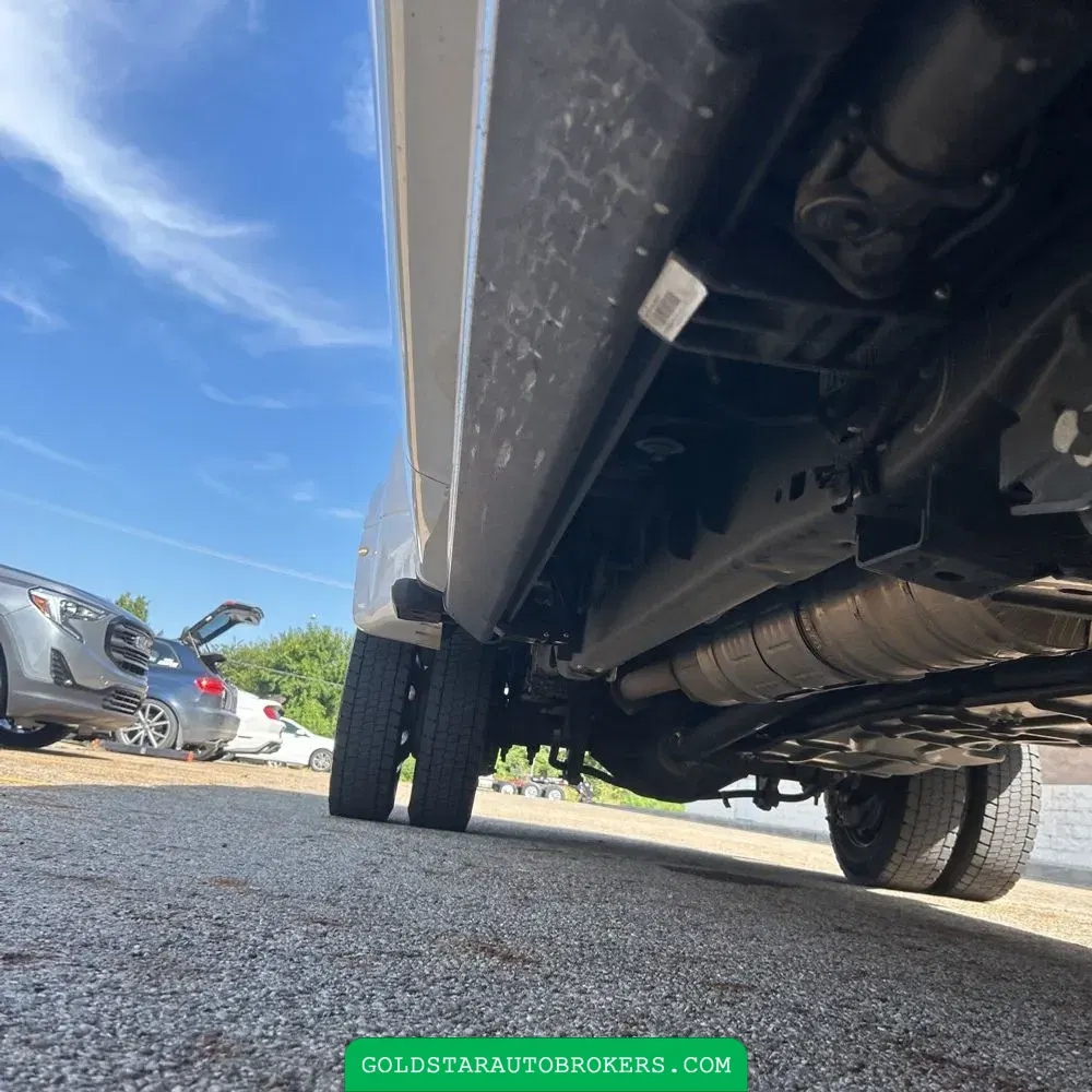 2025 Ford F-450 Super Duty Platinum