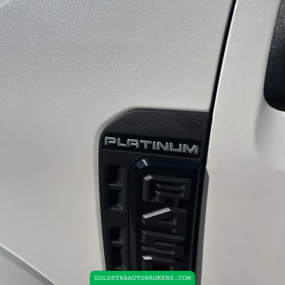 2025 Ford F-450 Super Duty Platinum
