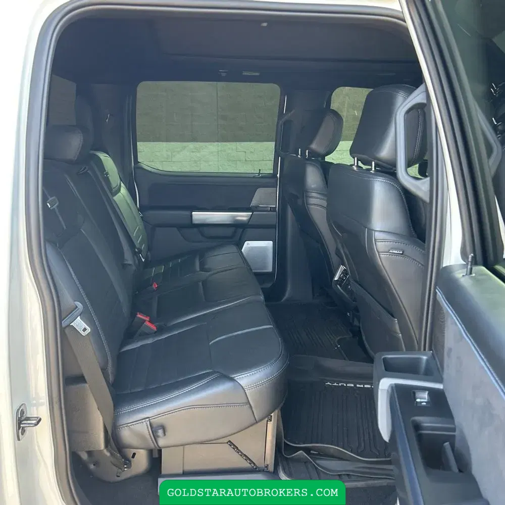 2025 Ford F-450 Super Duty Platinum