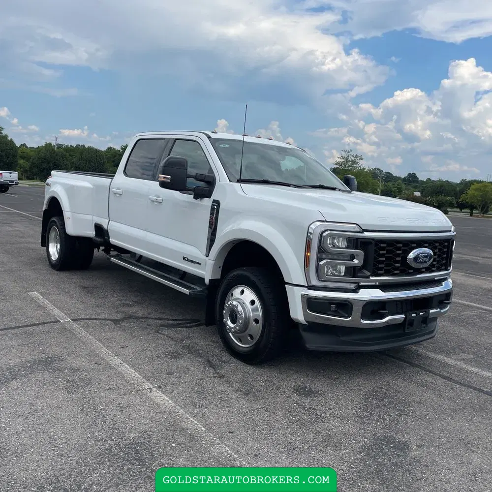 2025 Ford F-450 Super Duty Lariat