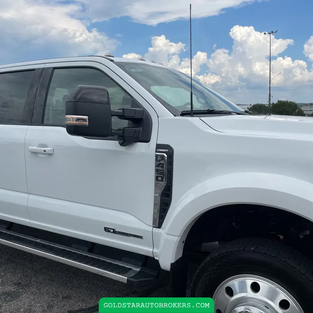2025 Ford F-450 Super Duty Lariat
