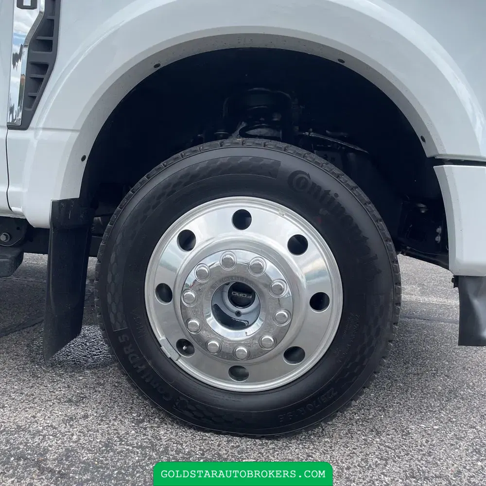 2025 Ford F-450 Super Duty Lariat