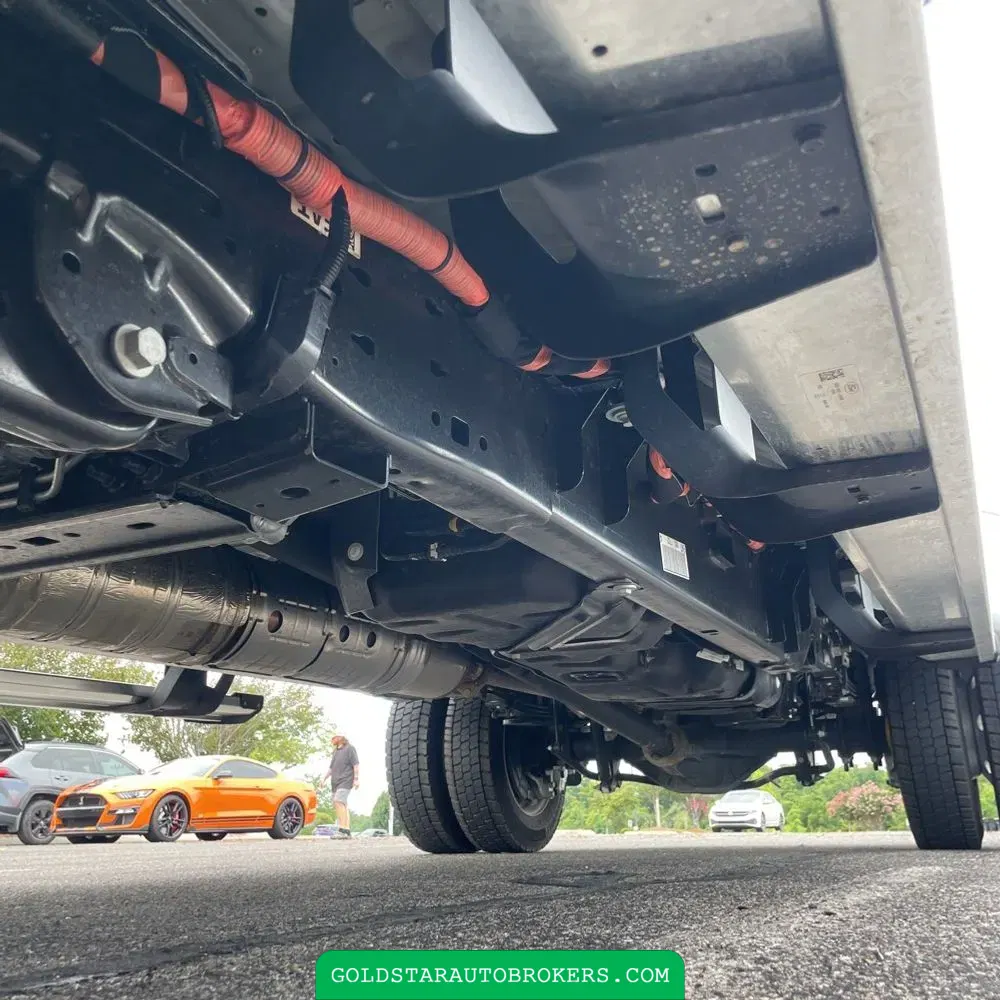 2025 Ford F-450 Super Duty Lariat