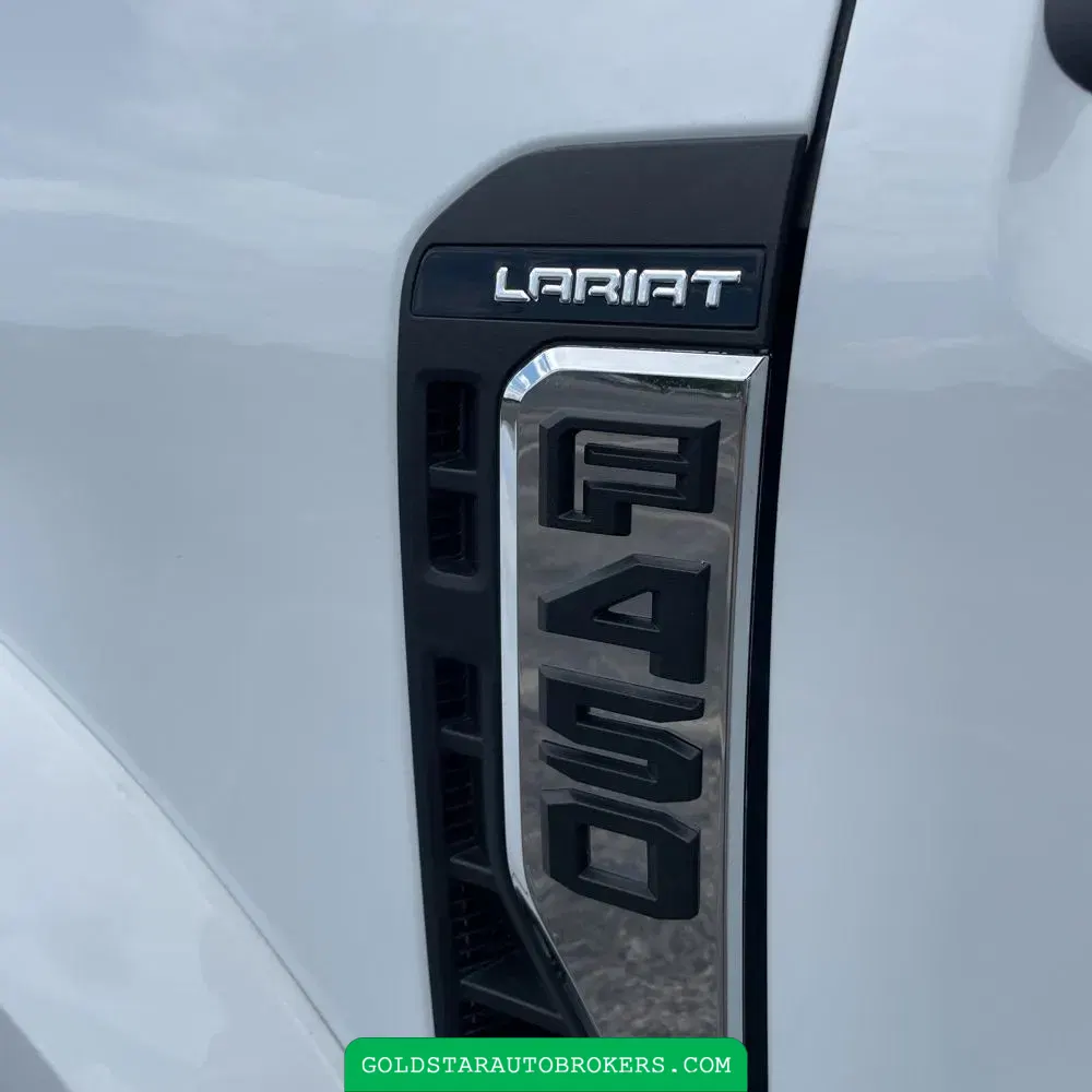 2025 Ford F-450 Super Duty Lariat