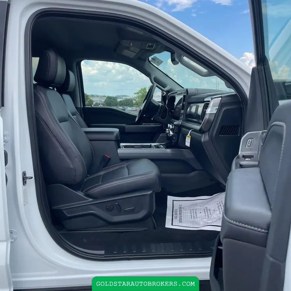 2025 Ford F-450 Super Duty Lariat