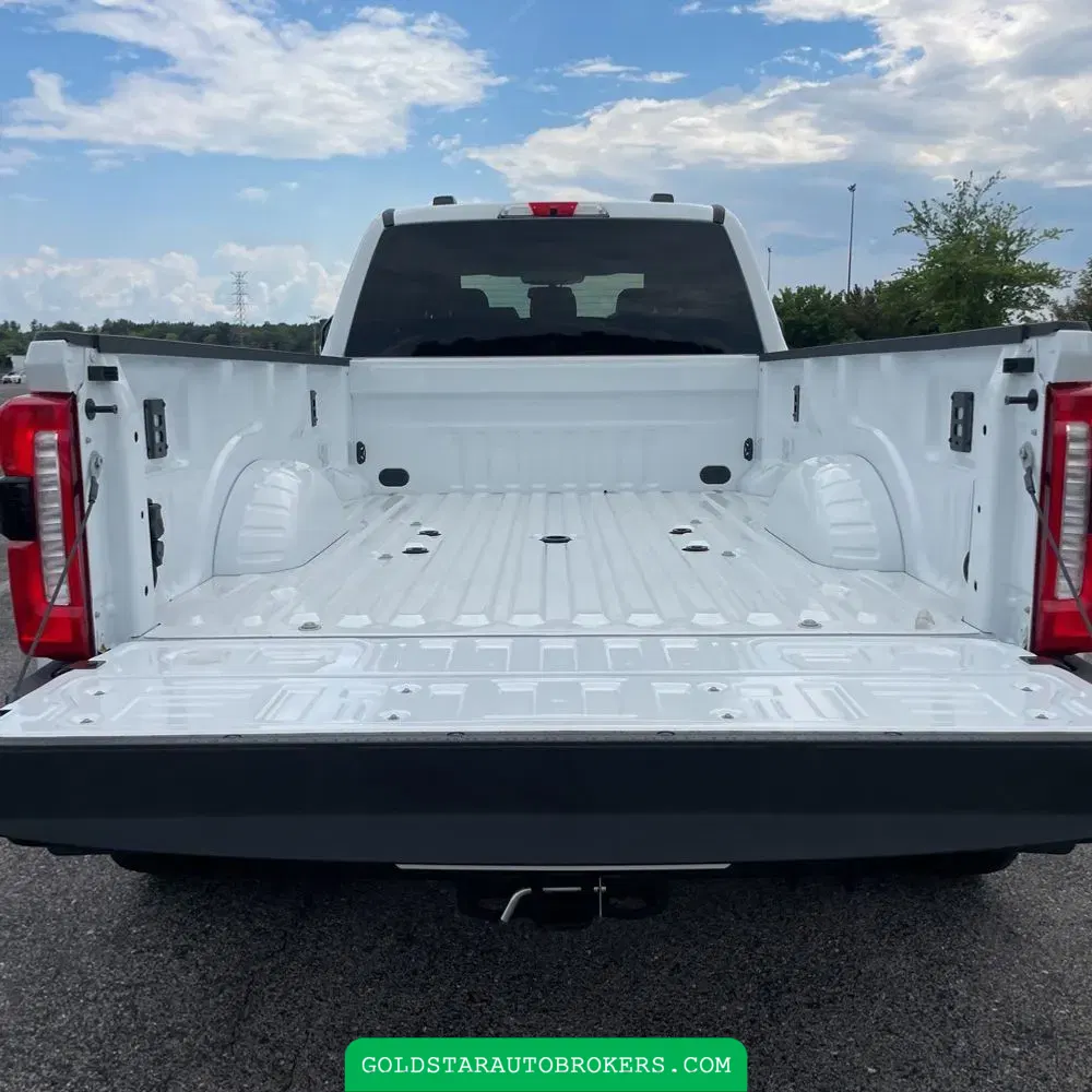 2025 Ford F-450 Super Duty Lariat