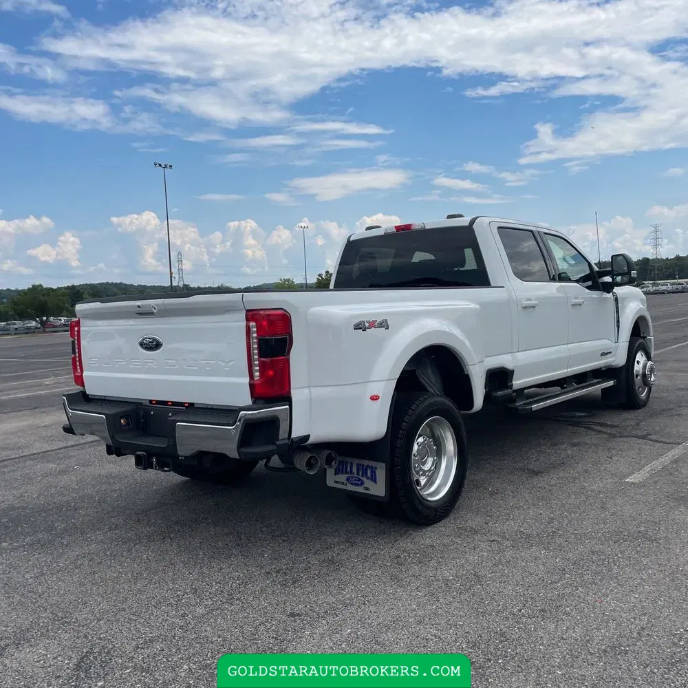 2025 Ford F-450 Super Duty Lariat