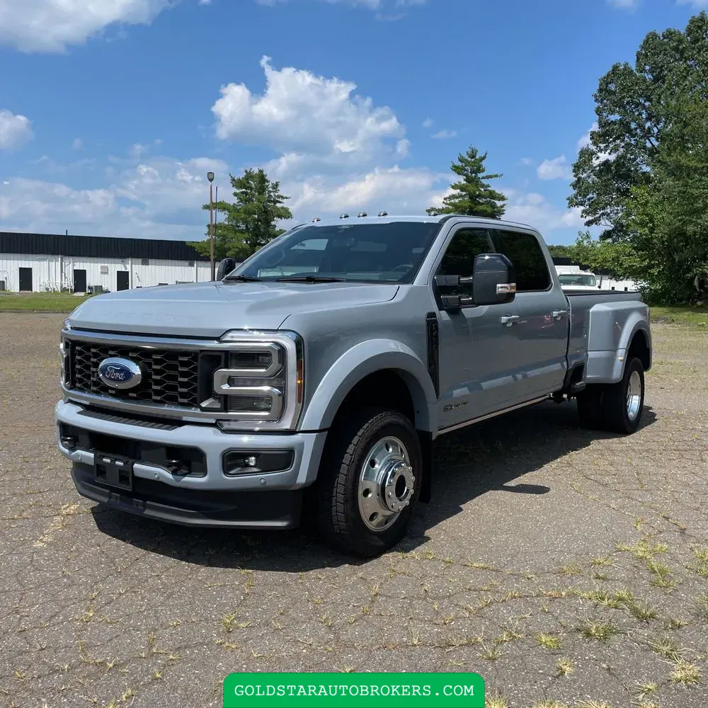 2025 Ford F-450 Super Duty Platinum
