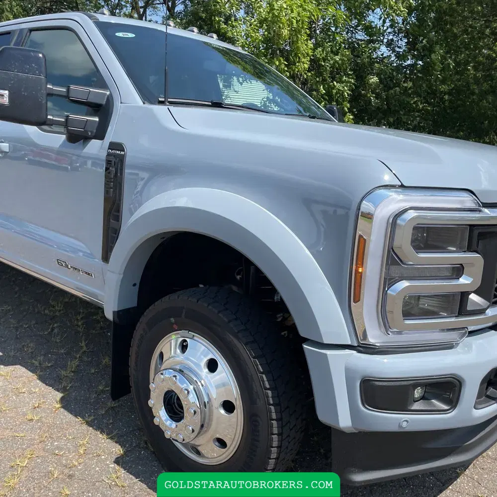 2025 Ford F-450 Super Duty Platinum
