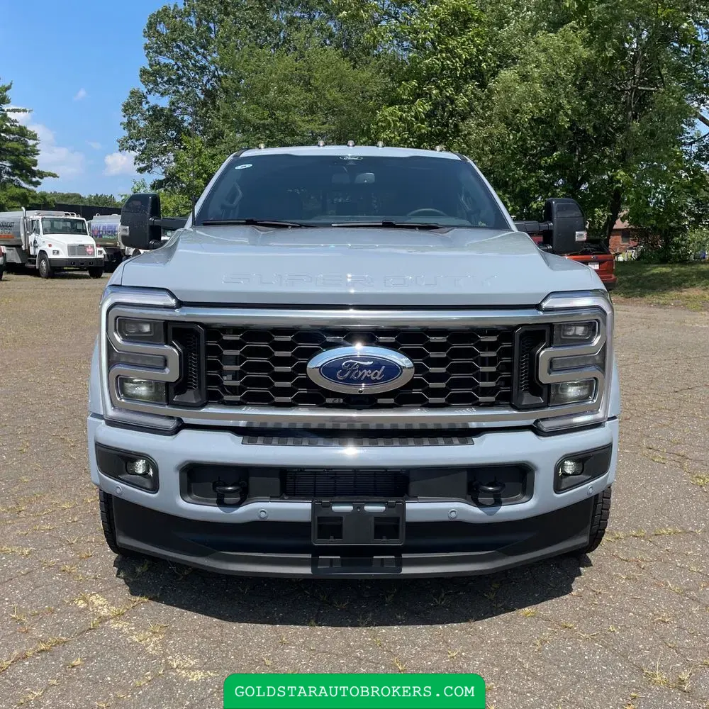 2025 Ford F-450 Super Duty Platinum