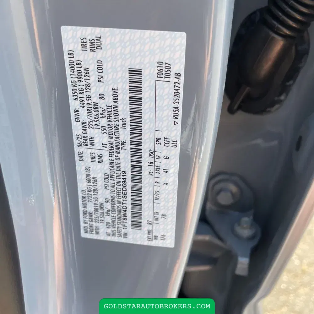 2025 Ford F-450 Super Duty Platinum