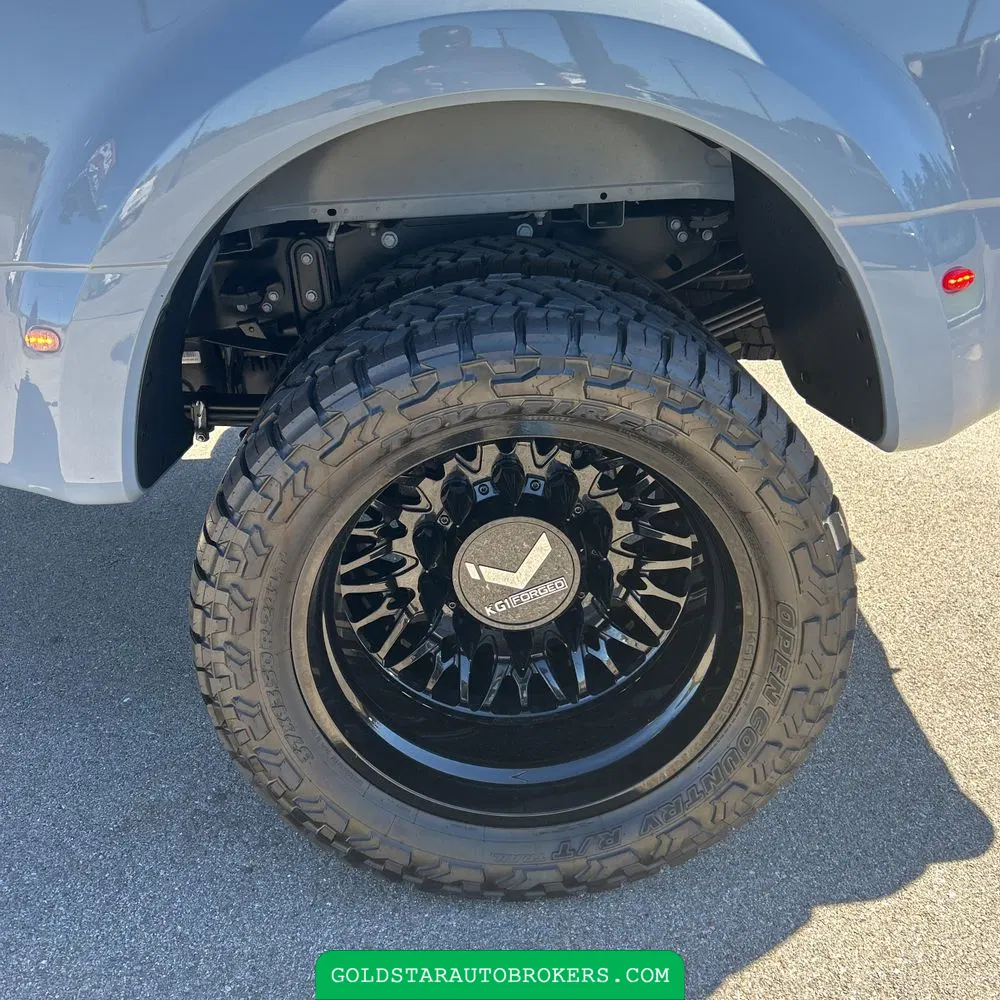 2024 Ford F-450 Super Duty Platinum