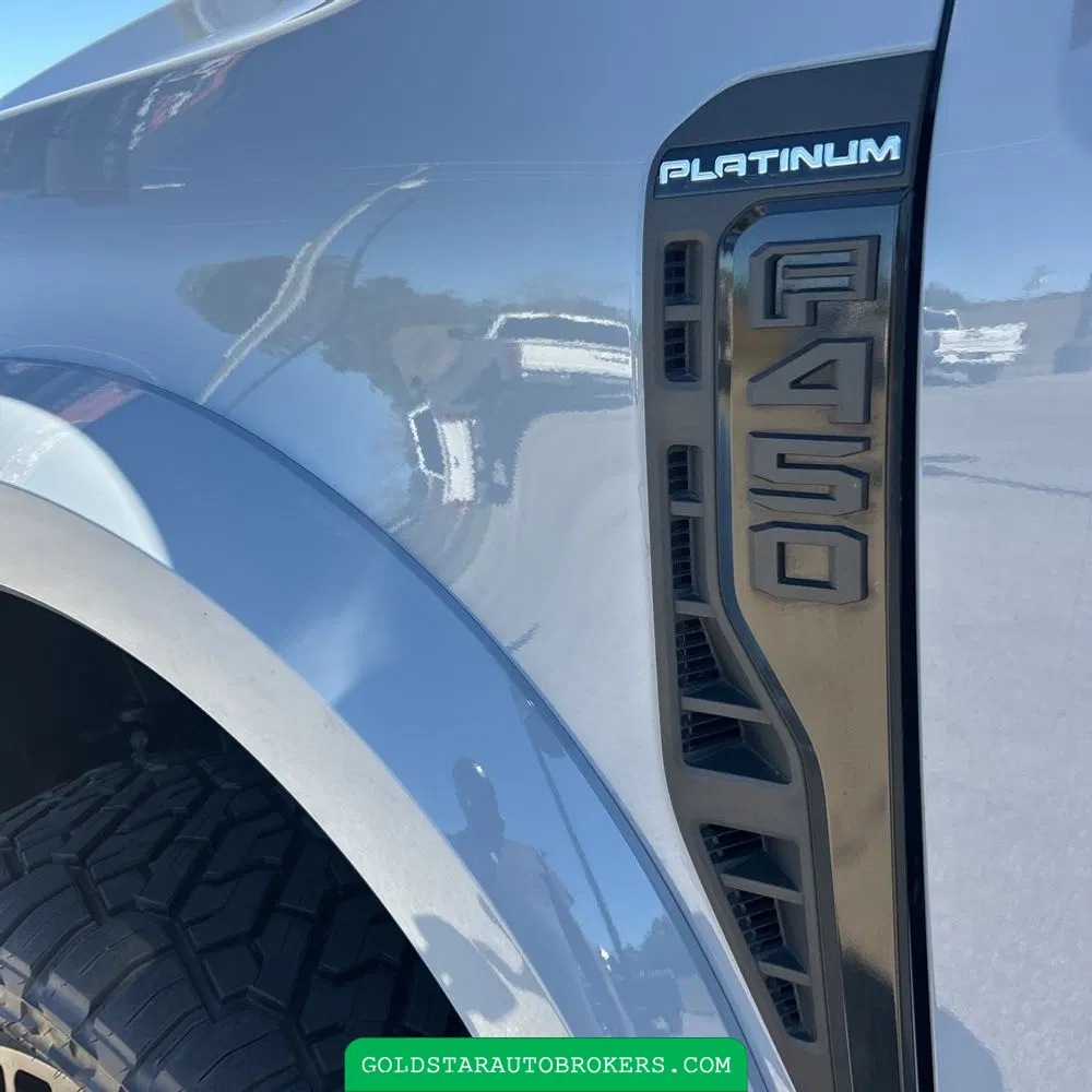 2024 Ford F-450 Super Duty Platinum