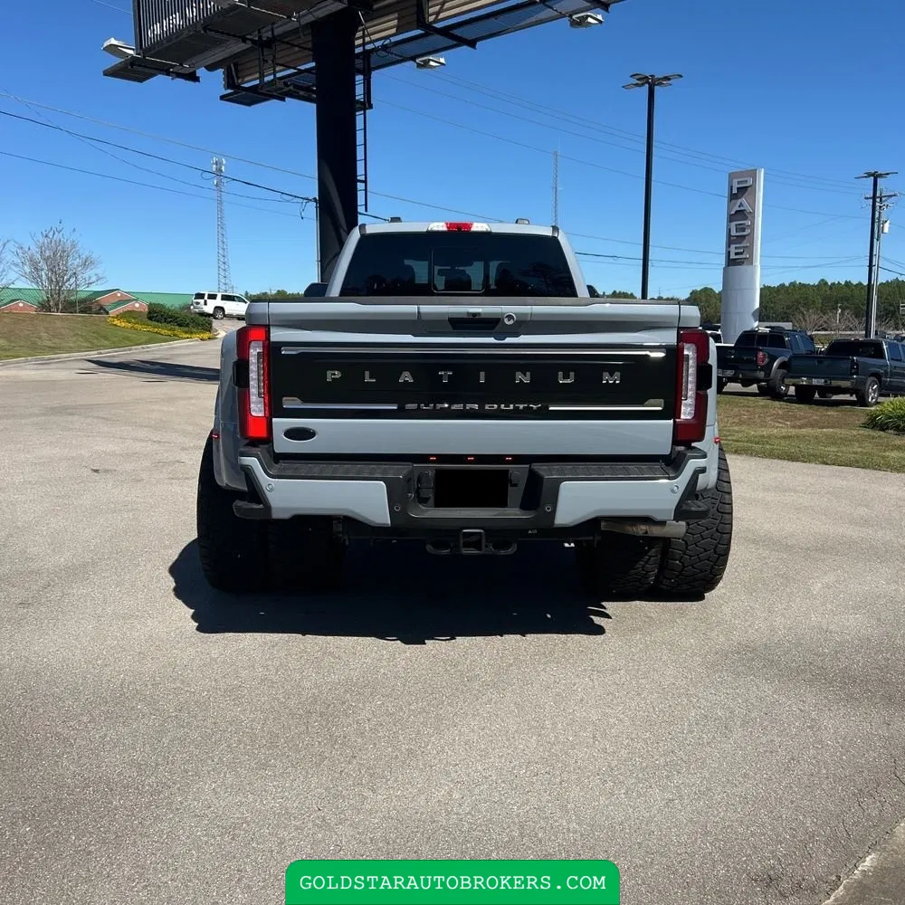 2024 Ford F-450 Super Duty Platinum