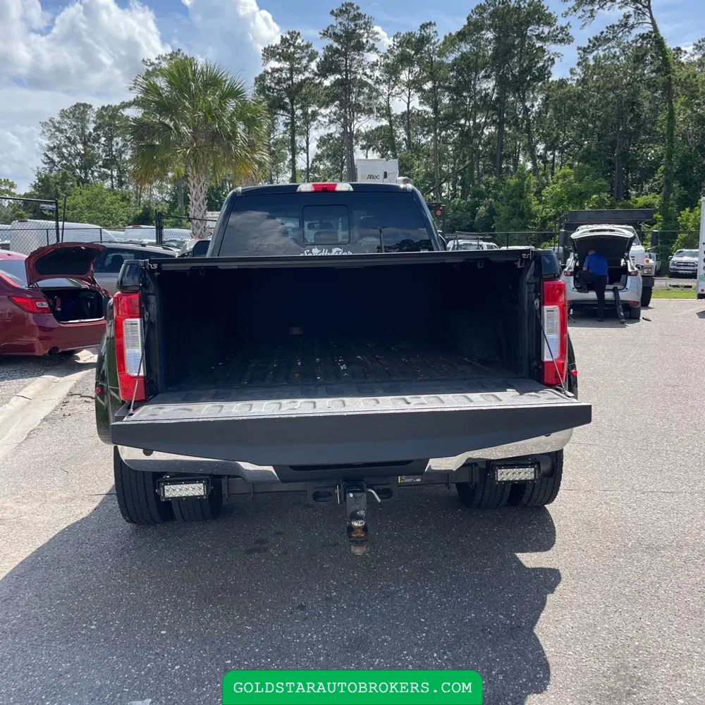 2017 Ford F-450 Super Duty Lariat