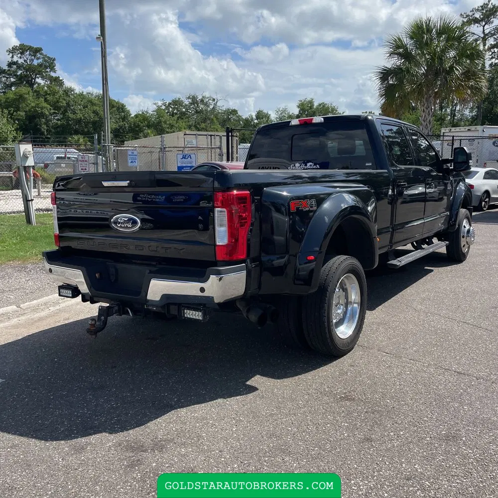 2017 Ford F-450 Super Duty Lariat