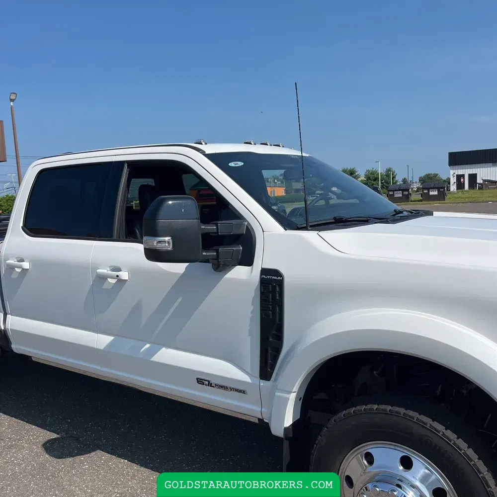 2025 Ford F-450 Super Duty Platinum