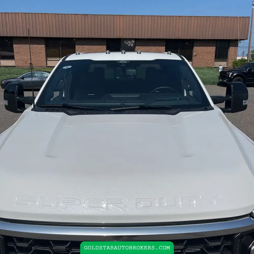 2025 Ford F-450 Super Duty Platinum