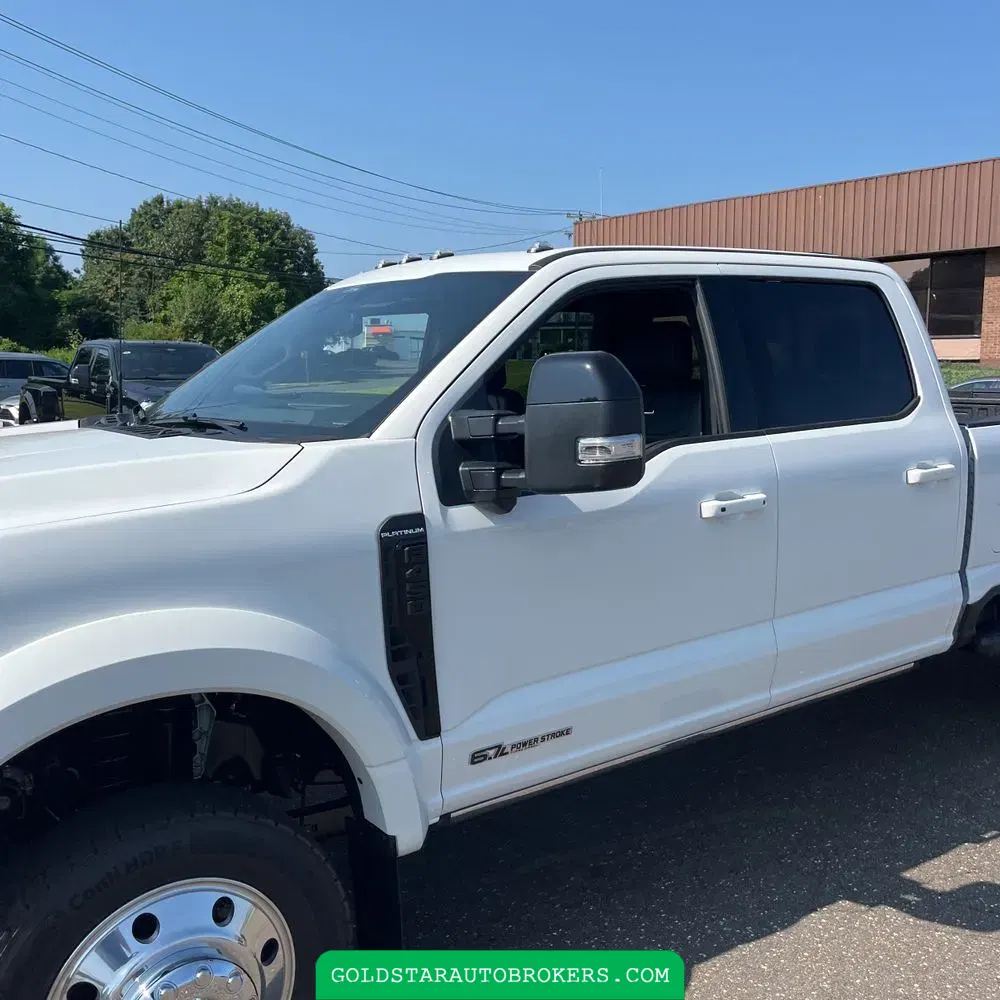 2025 Ford F-450 Super Duty Platinum