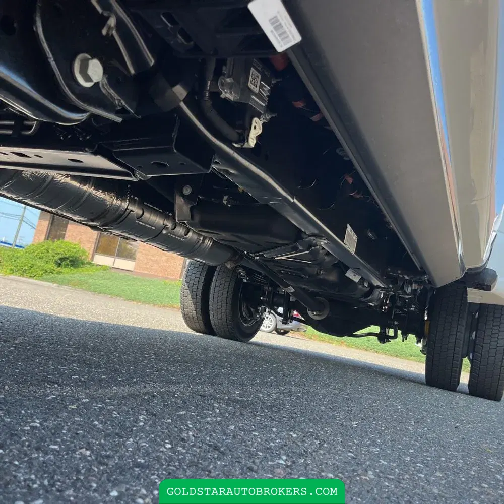 2025 Ford F-450 Super Duty Platinum
