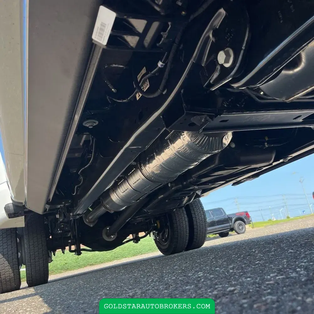 2025 Ford F-450 Super Duty Platinum
