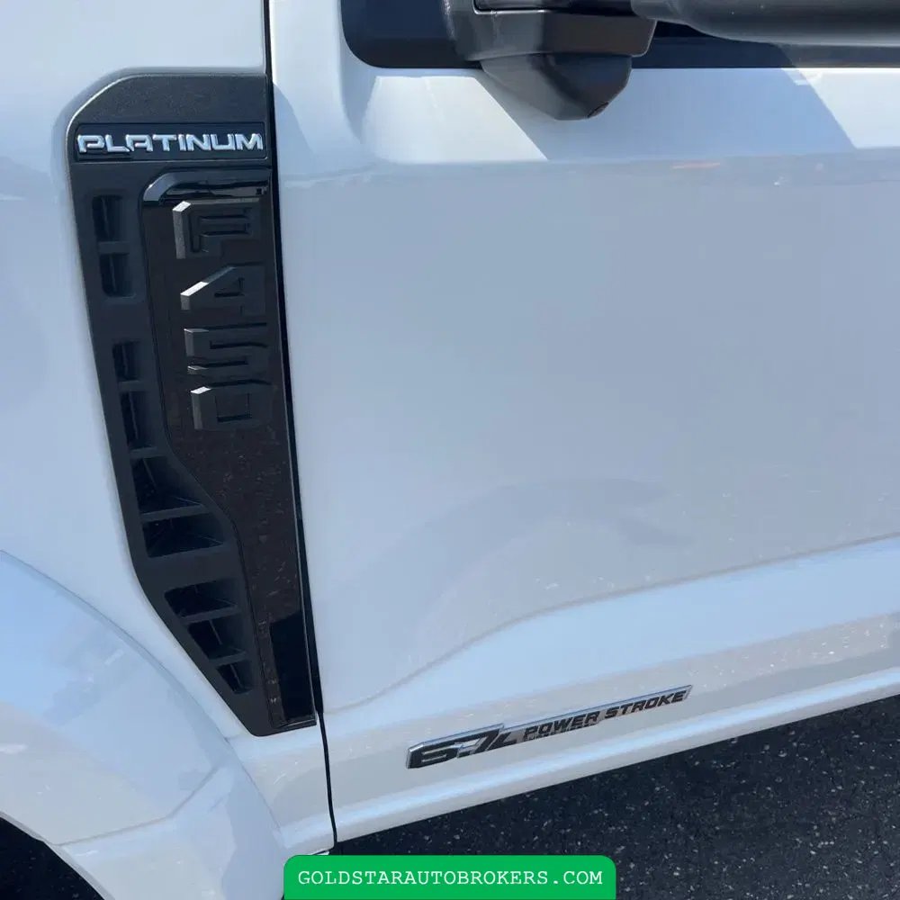 2025 Ford F-450 Super Duty Platinum