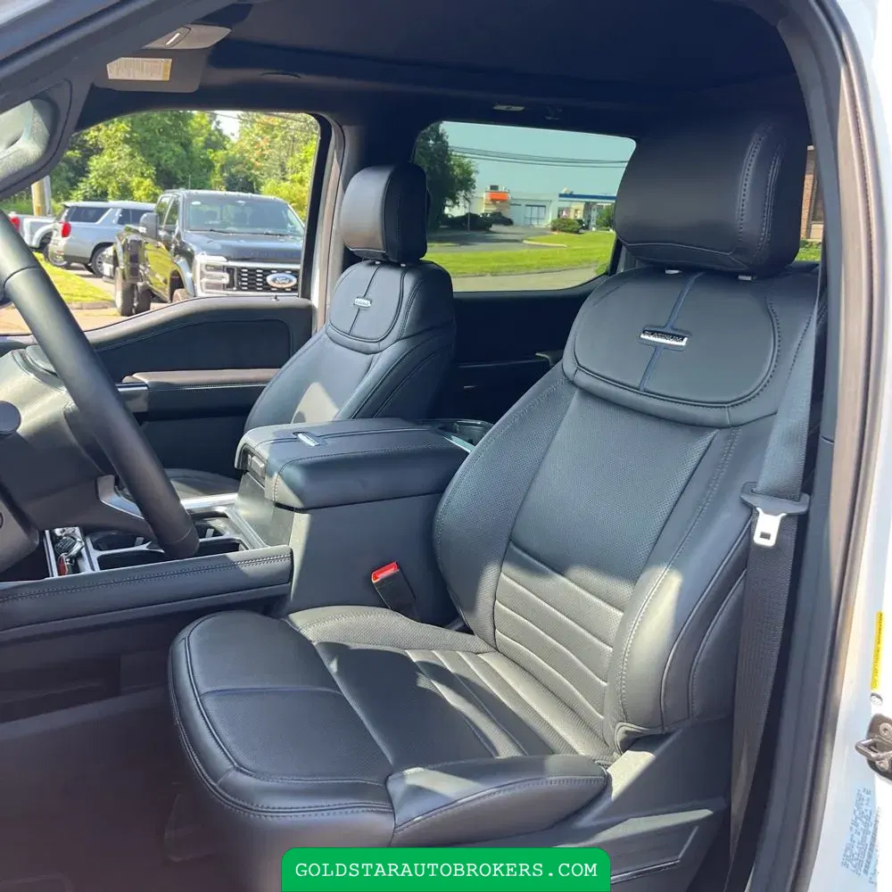 2025 Ford F-450 Super Duty Platinum