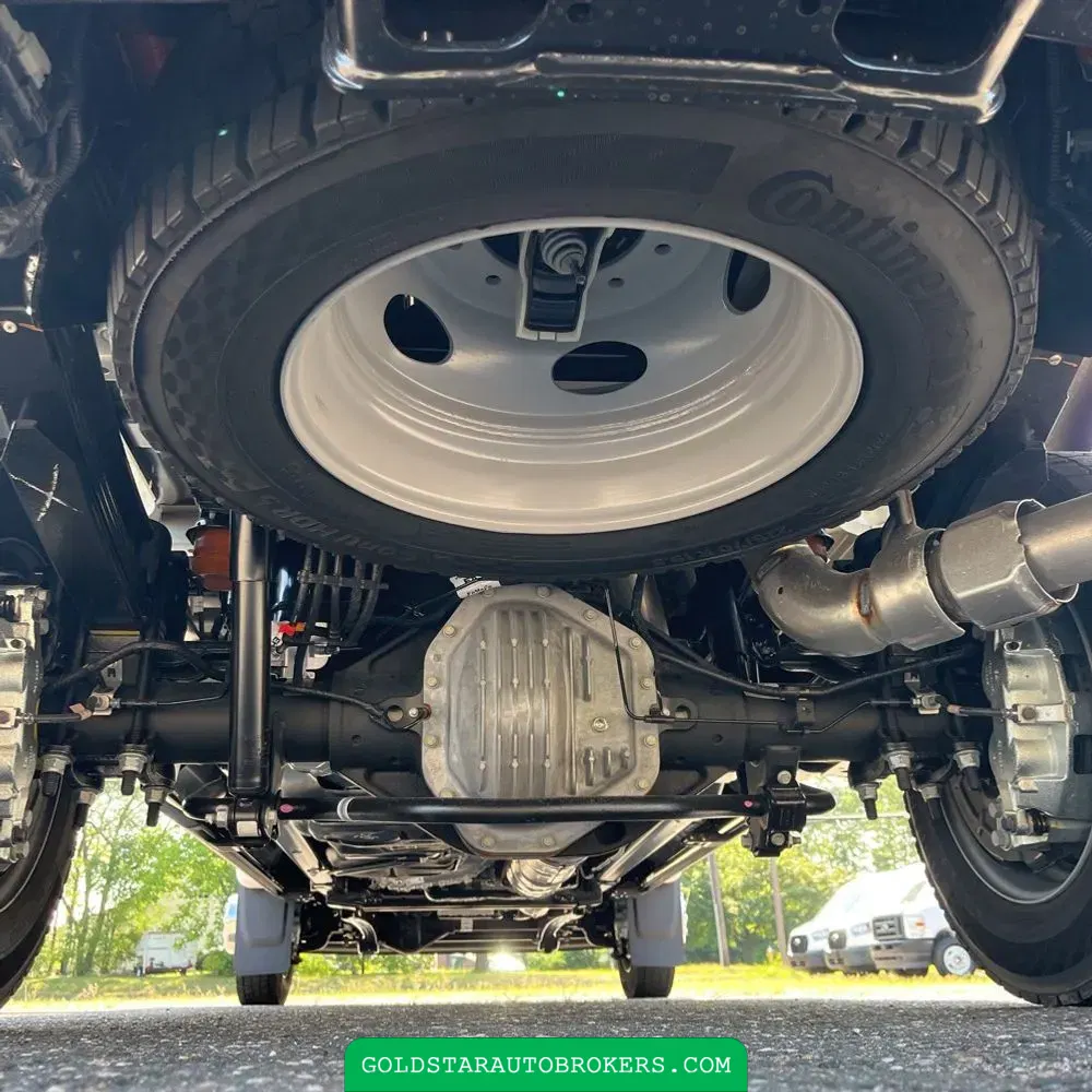 2025 Ford F-450 Super Duty Platinum