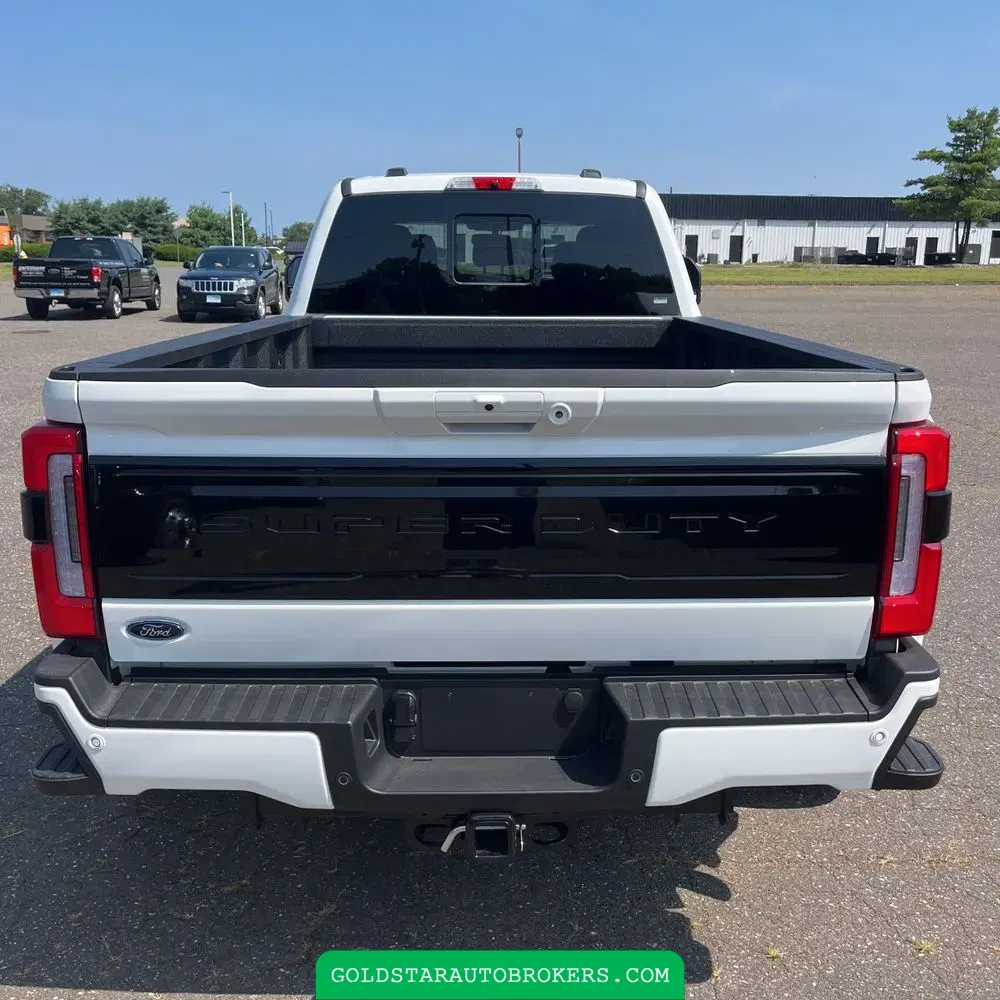2025 Ford F-450 Super Duty Platinum
